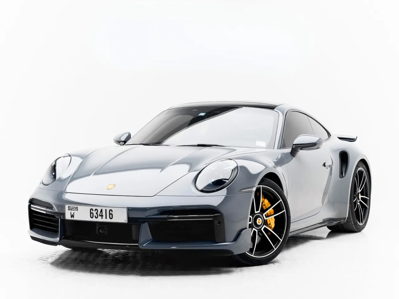 Porsche 911 Turbo S Rental Dubai Porsche 911 Turbo S rental Dubai | Aura Car Rental